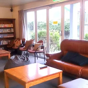Kiwi House ホステル